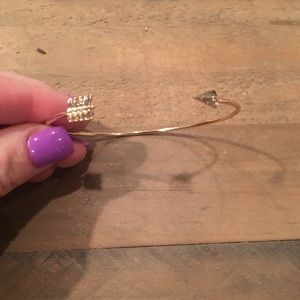 Arrow bangle